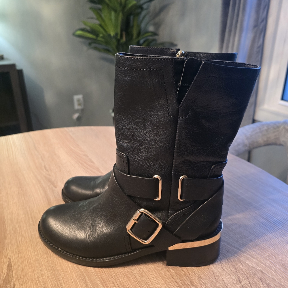 Michael Kors Black And Gold Leather Mid High Booties Size 7-EXCELLENT! - Picture 1 of 16